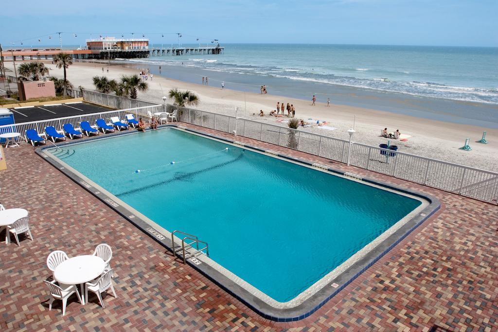 Comfort Inn & Suites Daytona Beach Oceanfront Eksteriør billede