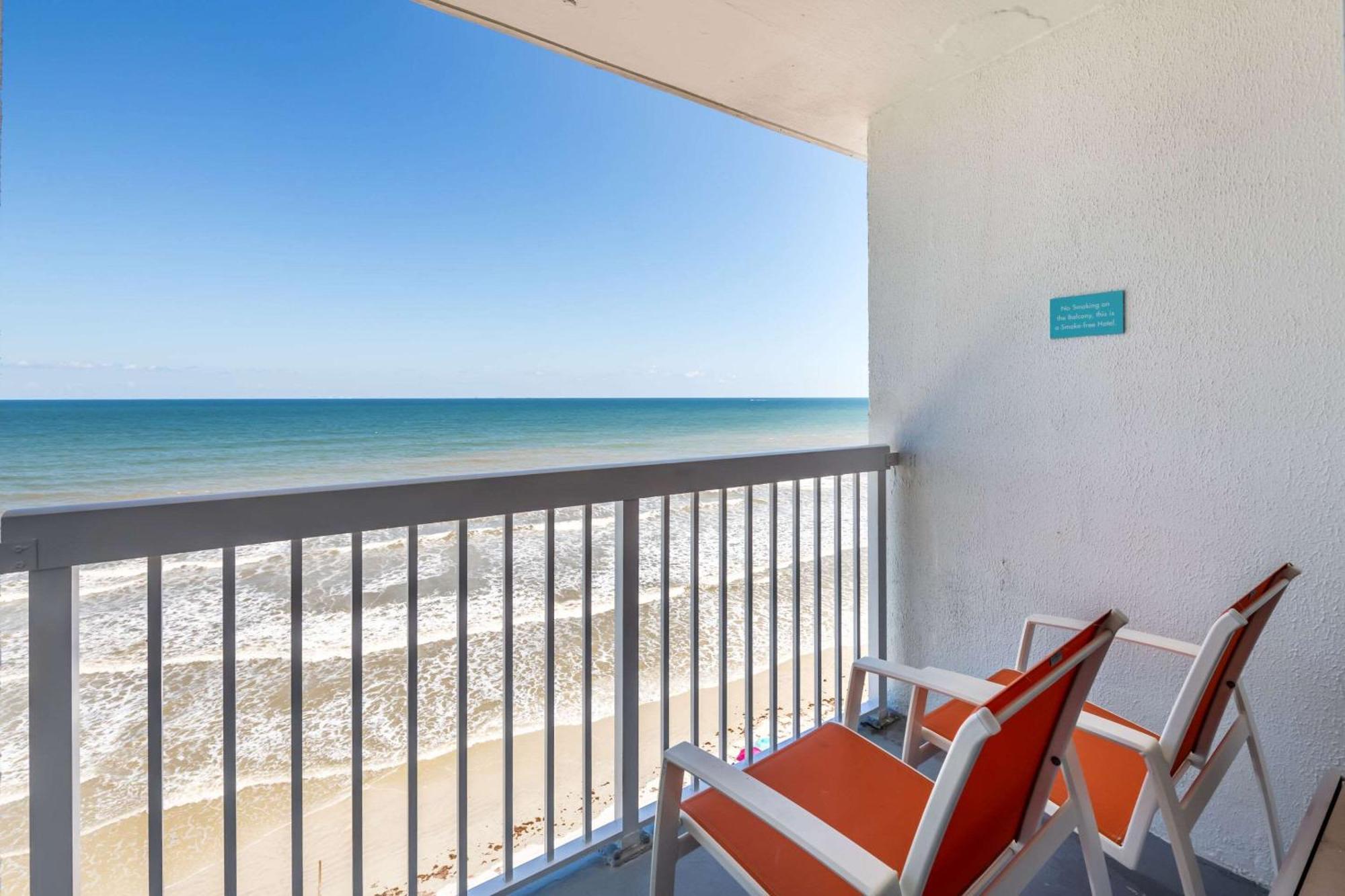 Comfort Inn & Suites Daytona Beach Oceanfront Eksteriør billede