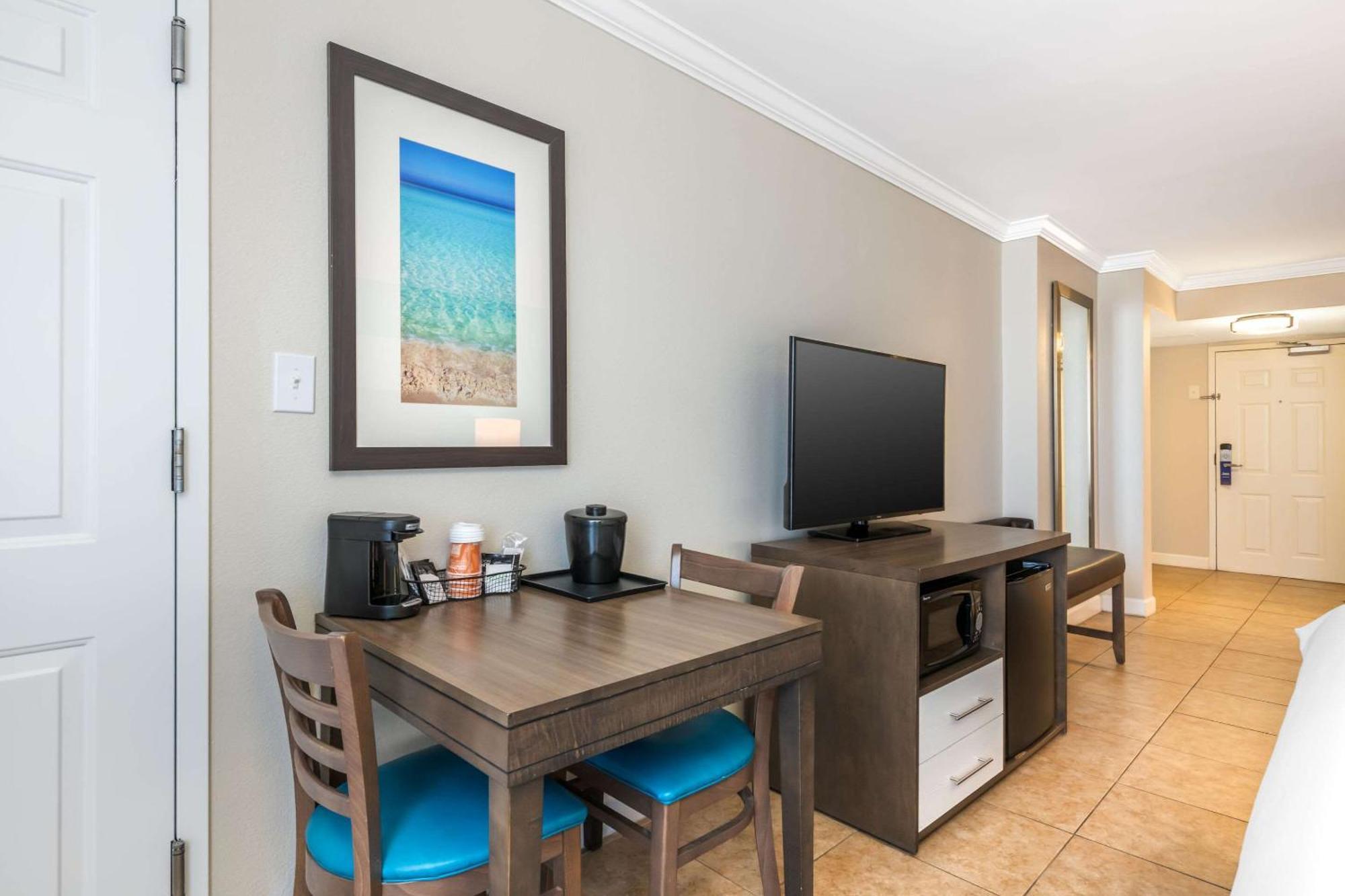 Comfort Inn & Suites Daytona Beach Oceanfront Eksteriør billede