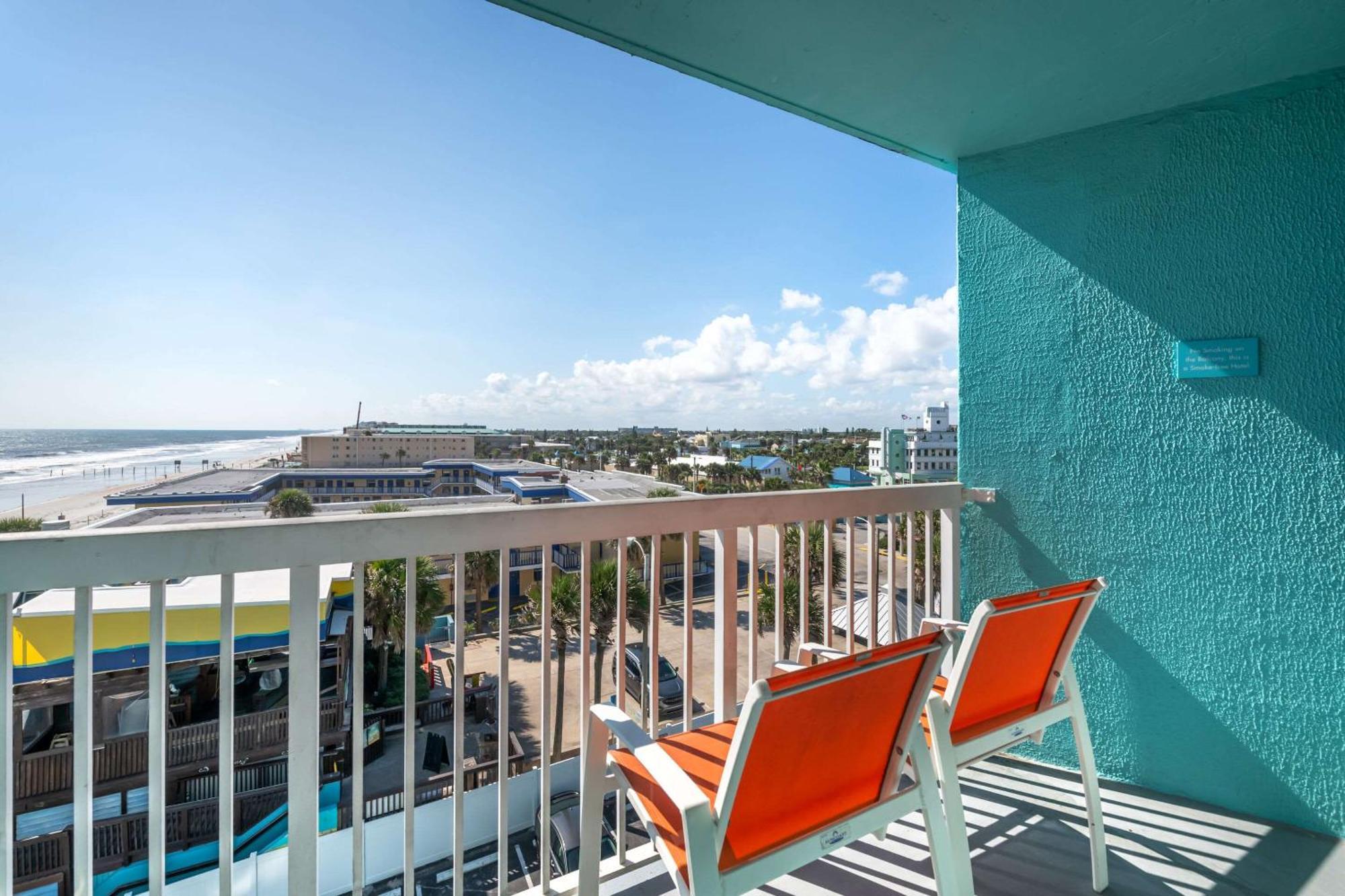 Comfort Inn & Suites Daytona Beach Oceanfront Eksteriør billede