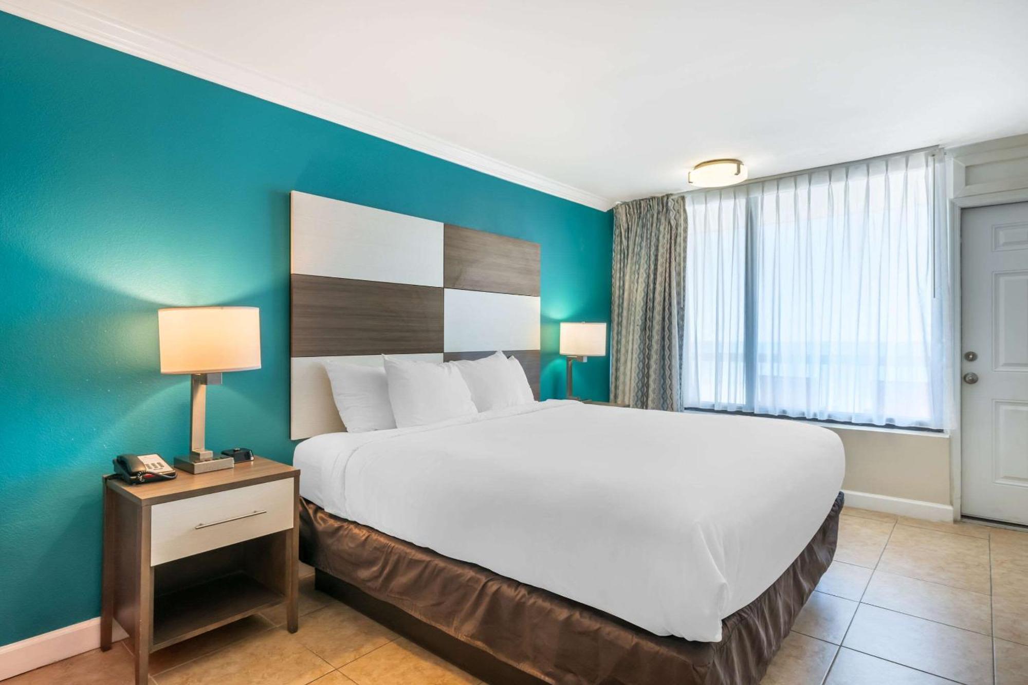 Comfort Inn & Suites Daytona Beach Oceanfront Eksteriør billede